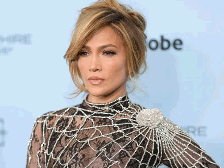 Jennifer Lopez got into trouble after posting her photos | अपनी तस्वीरें पोस्ट कर फंसीं जेनिफर लोपेज: एक्ट्रेस के खिलाफ मुकदमा दायर, 1 फोटो के मांगे 1 करोड़ 25 लाख रुपए