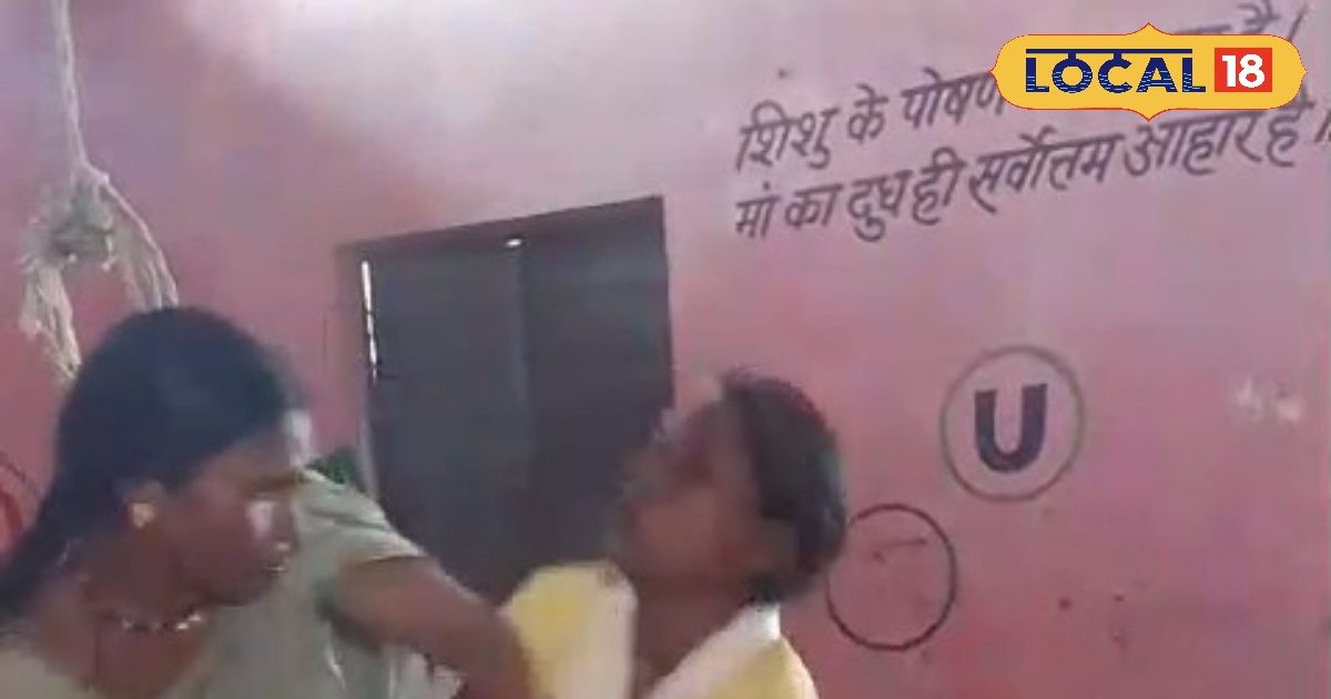 जैकलीन फर्नांडीज ने कान्स में की जेसिका अल्बा से मुलाकात